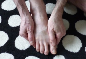 se faire du bien homme massage du pied_2