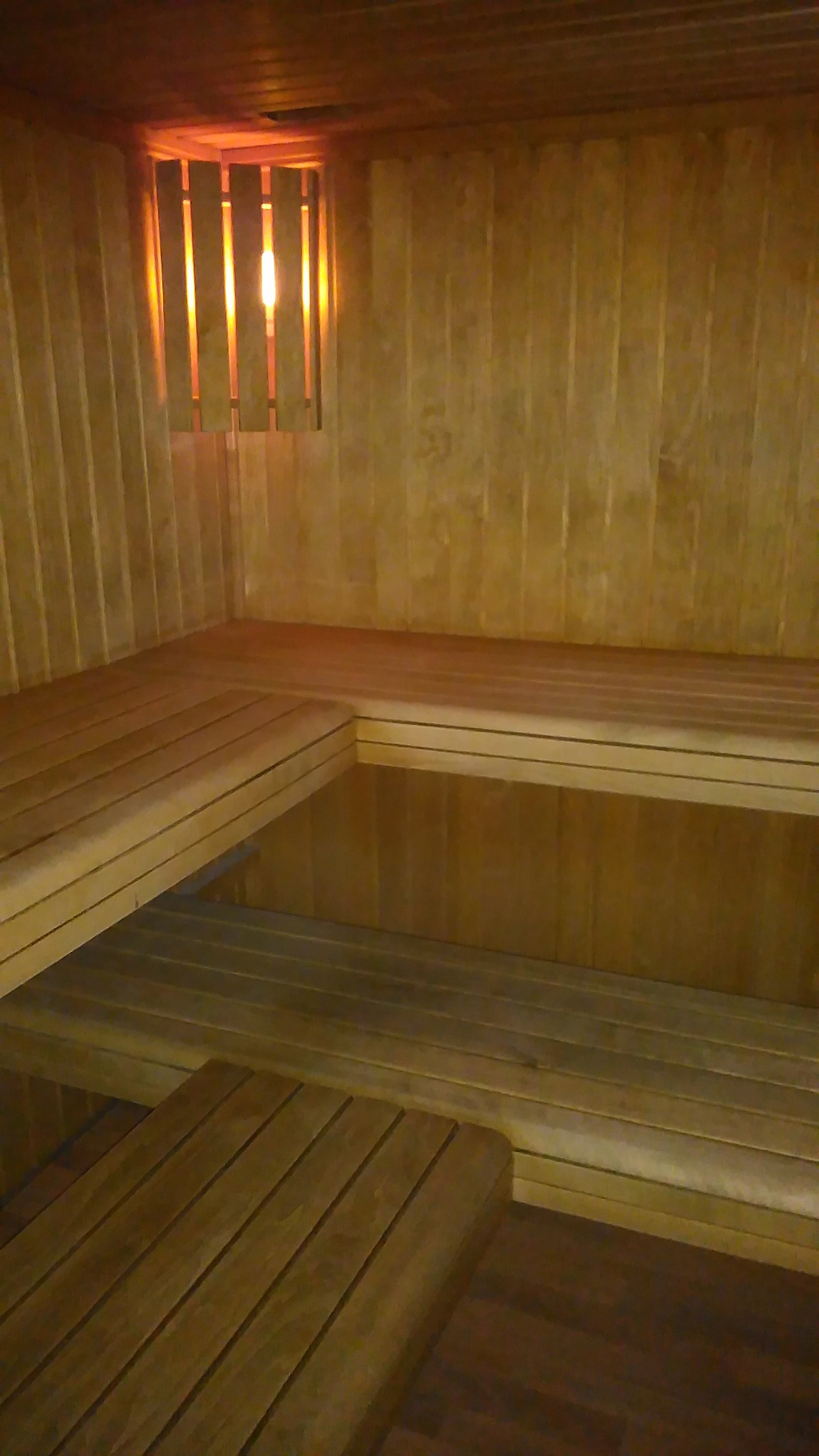Avis & Visite du SAUNA CLUB DES TERREAUX à Lyon